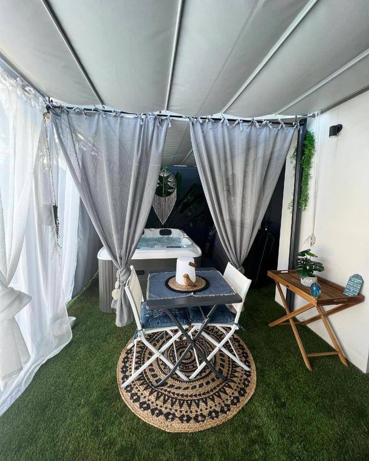 Suites By Aix Keys Avec Jacuzzi Privatif 5 Min Des Plages Fouras Saint-Laurent-de-la-Prée Extérieur photo