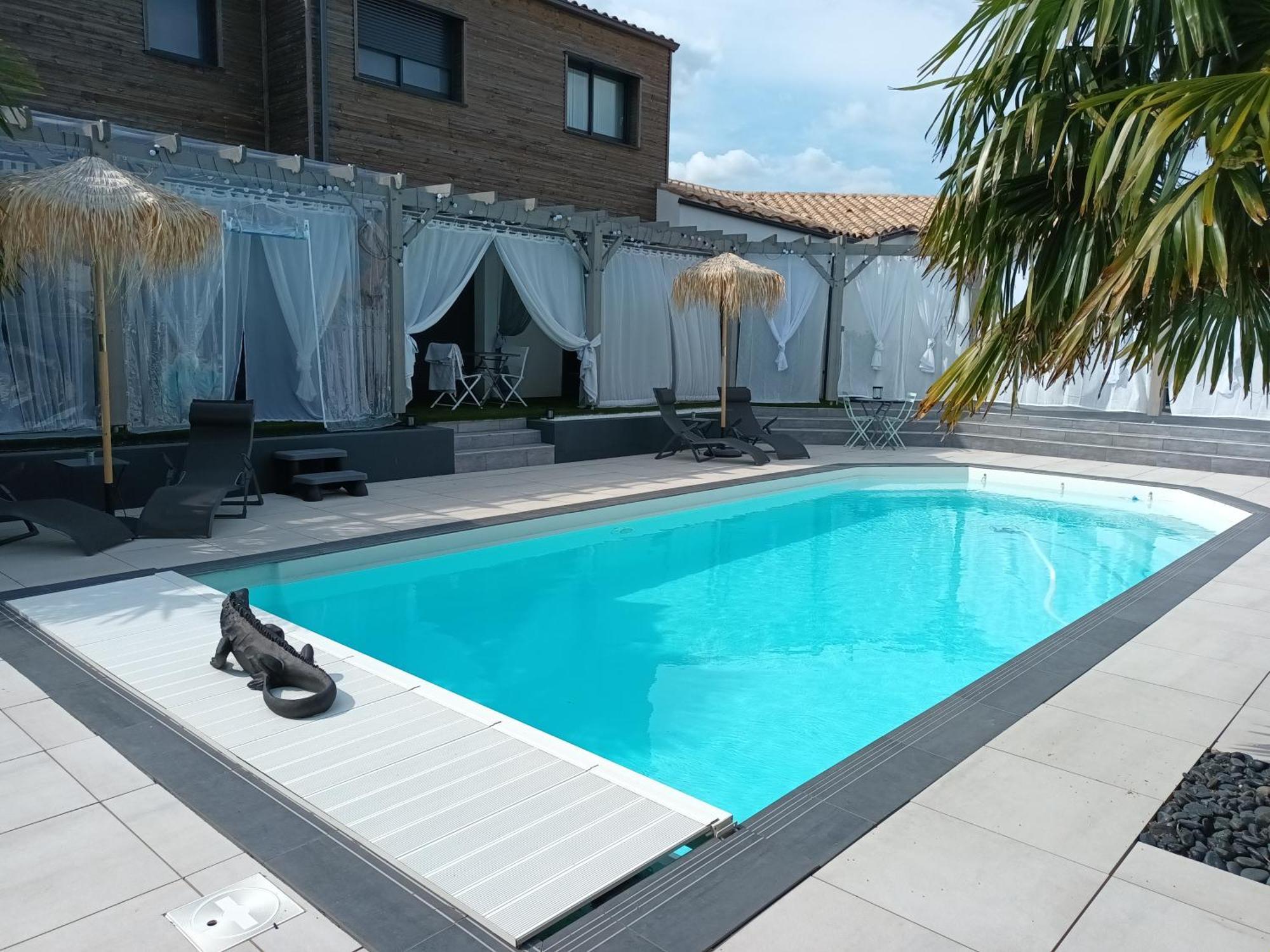 Suites By Aix Keys Avec Jacuzzi Privatif 5 Min Des Plages Fouras Saint-Laurent-de-la-Prée Extérieur photo